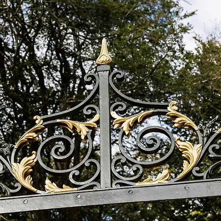 Domaine De Locguenole & - Relais & Chateaux Otel Kervignac